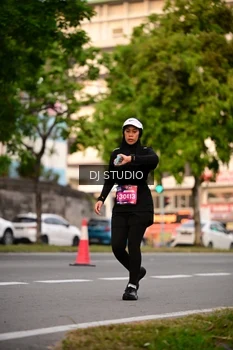 Runner Photo 4122394