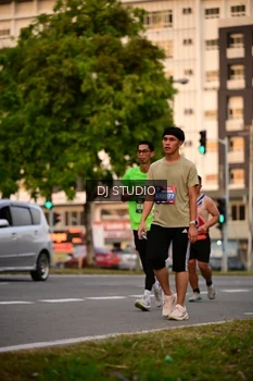 Runner Photo 4122395
