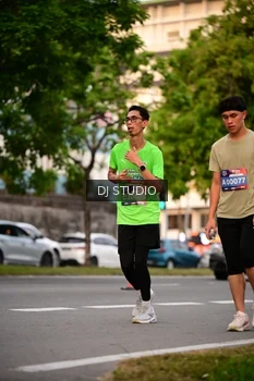 Runner Photo 4122416
