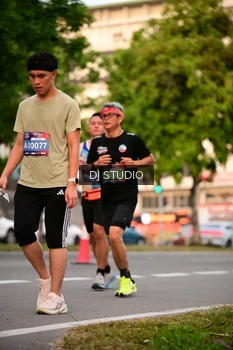Runner Photo 4122421