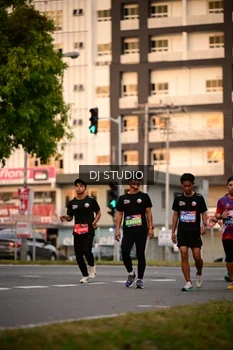 Runner Photo 4122425