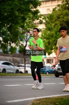 Runner Photo 4122442