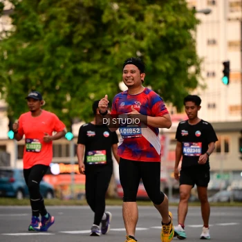 Runner Photo 4122452