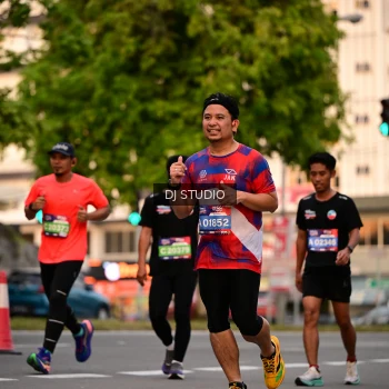 Runner Photo 4122457