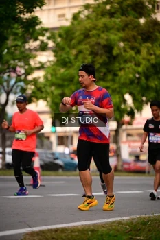 Runner Photo 4122467