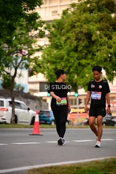 Runner Photo 4122475