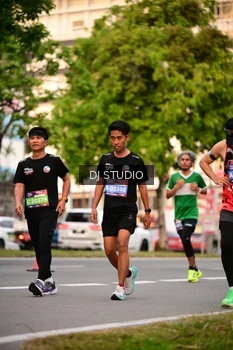 Runner Photo 4122478
