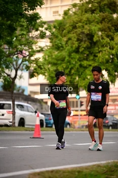 Runner Photo 4122480