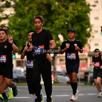 Runner Photo 4122535