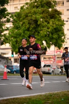 Runner Photo 4122601