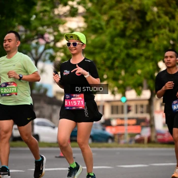 Runner Photo 4122675