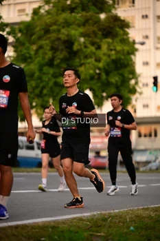 Runner Photo 4122750