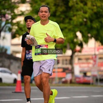 Runner Photo 4122811