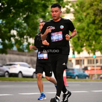 Runner Photo 4122835