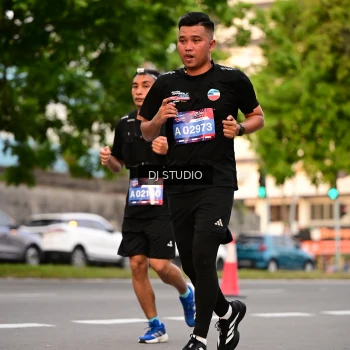 Runner Photo 4122841