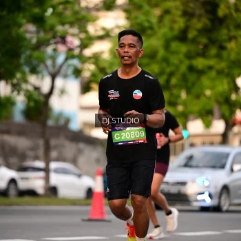 Runner Photo 4122850