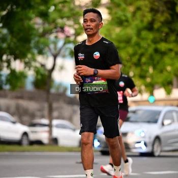 Runner Photo 4122854