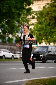 Runner Photo 4122866
