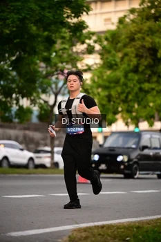 Runner Photo 4122867