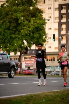 Runner Photo 4122876
