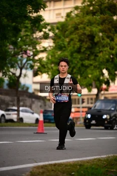 Runner Photo 4122886