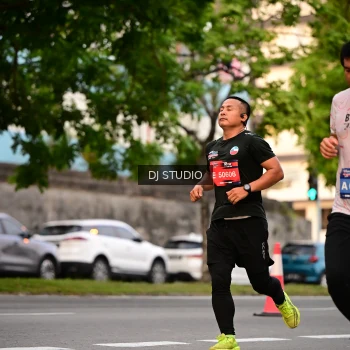 Runner Photo 4122917