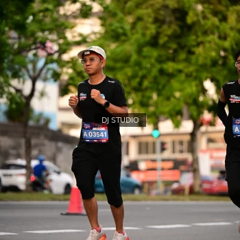 Runner Photo 4122941