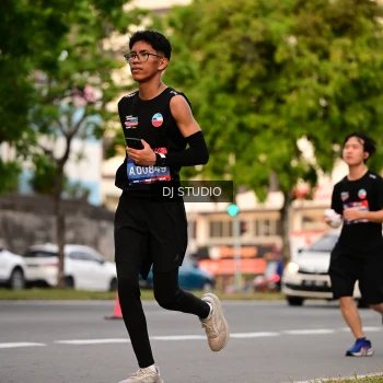 Runner Photo 4122943