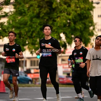 Runner Photo 4122995