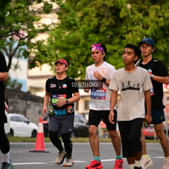 Runner Photo 4123017