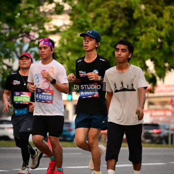 Runner Photo 4123018