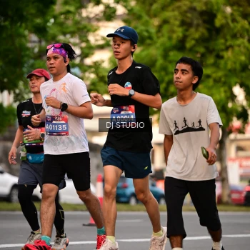Runner Photo 4123021