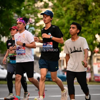 Runner Photo 4123026