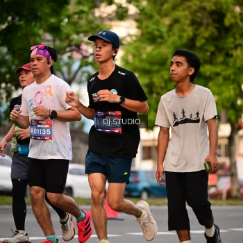 Runner Photo 4123041