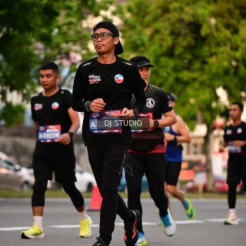 Runner Photo 4123059