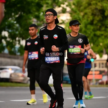 Runner Photo 4123061