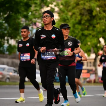 Runner Photo 4123062