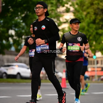 Runner Photo 4123063