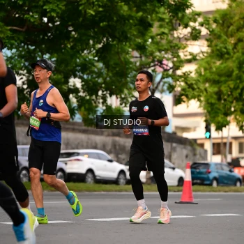 Runner Photo 4123073