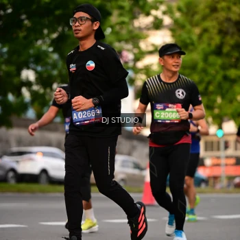 Runner Photo 4123074