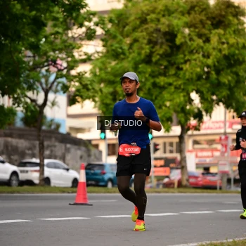 Runner Photo 4123075