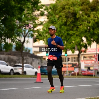 Runner Photo 4123076