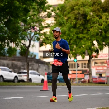 Runner Photo 4123079