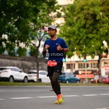 Runner Photo 4123090