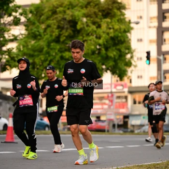 Runner Photo 4123093
