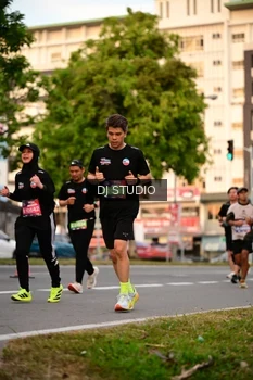 Runner Photo 4123098