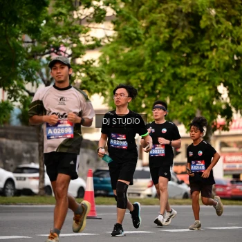 Runner Photo 4123116