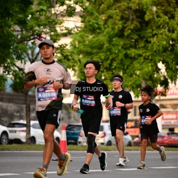 Runner Photo 4123120