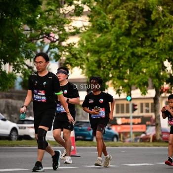 Runner Photo 4123126