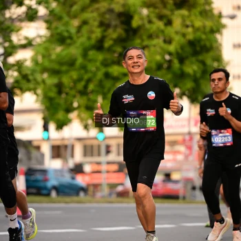 Runner Photo 4123136